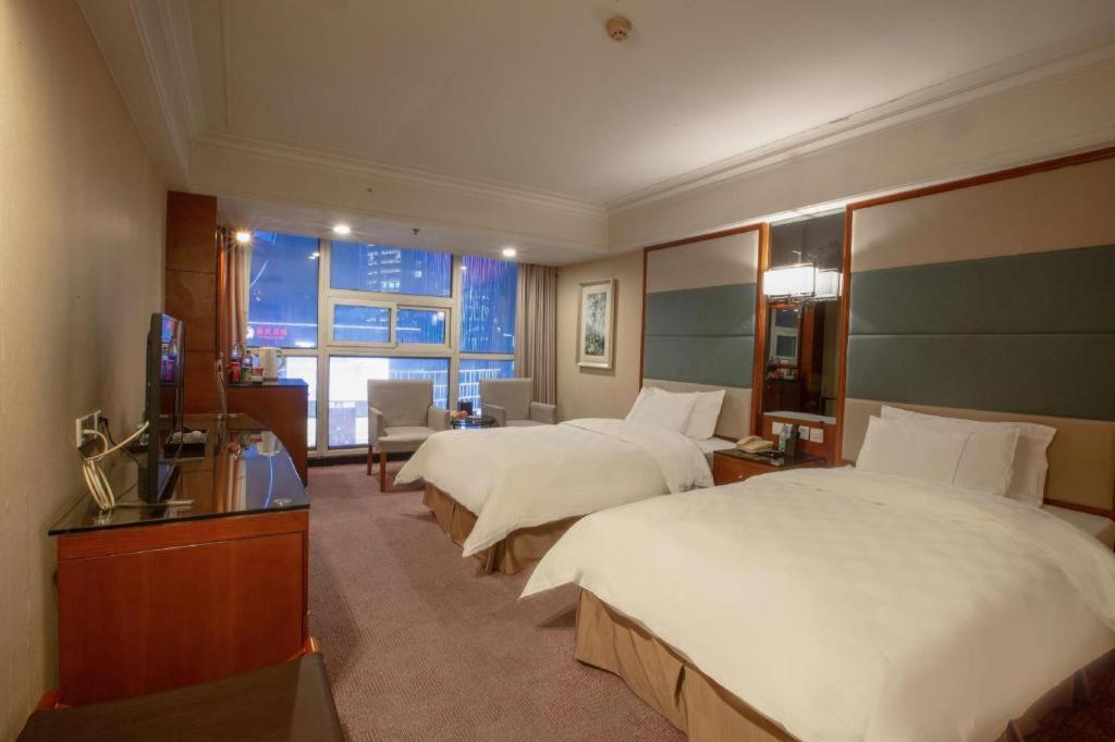 Linyi Blue Horizon Intenational Hotel Екстер'єр фото