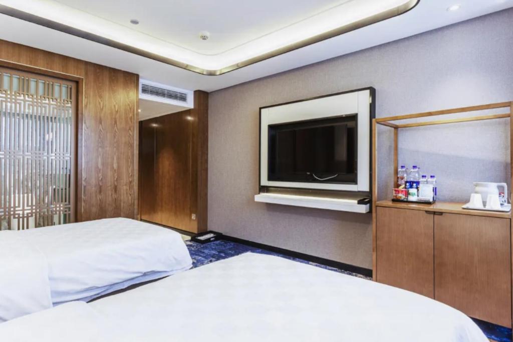 Linyi Blue Horizon Intenational Hotel Екстер'єр фото