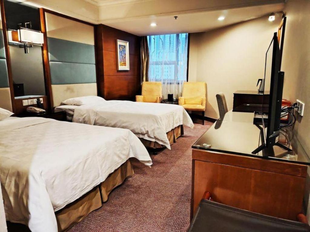 Linyi Blue Horizon Intenational Hotel Екстер'єр фото